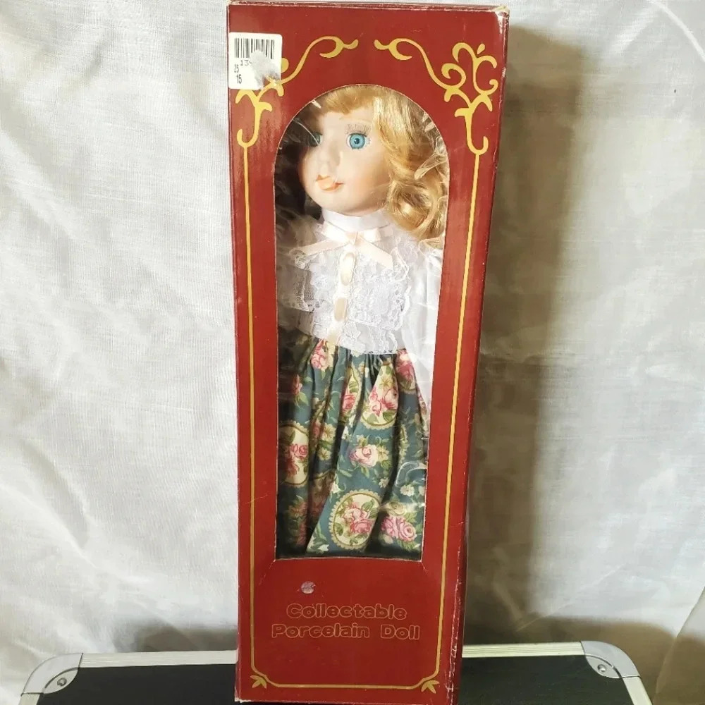VINTAGE | Victorian Porcelain Doll sz 16" NIB